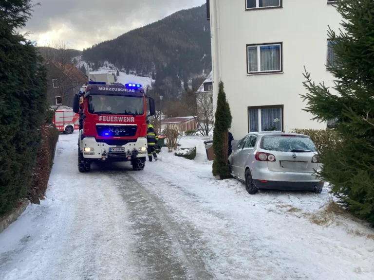 Mehr über den Artikel erfahren Fahrzeugbergung in Neuberg / Mürz